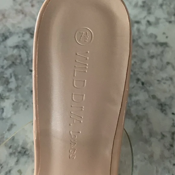 7 1/2 Wild Diva, Clear Heels, Nude, 4 inch. - Picture 5 of 5
